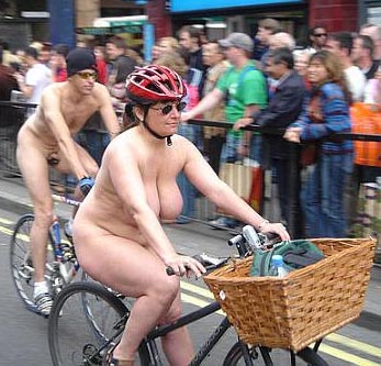 В Великобритании пройдут велогонки нудистов