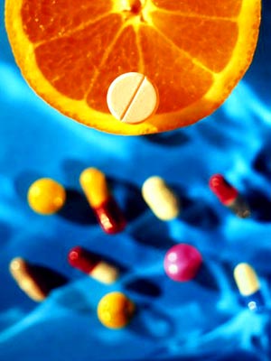 Ученые: витамин С бесполезен при простуде