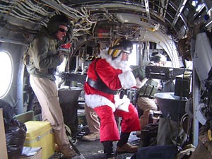 Наркоторговцы открыли огонь по вертолету с Санта-Клаусом