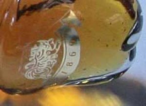 Черниговскую водку в форме фаллоса сметают с прилавков