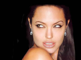 Анджелина Джоли родила двойню и продала ее за $11 млн