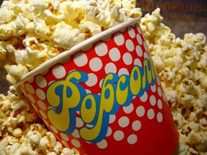 В американских кинотеатрах запретили продажу попкорна