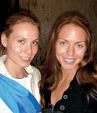 Дочери ДОРЕНКО - 24-летняя Ксения и 26-летняя Катя (фото Odnoklassniki.ru)