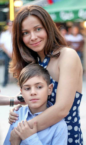 Екатерина ГУСЕВА с сыном Алексеем. Фото ekaterinaguseva.ru