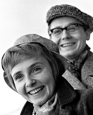 Олег ТАБАКОВ и Людмила КРЫЛОВА познакомились на съёмках фильма «Дорога к морю» и прожили вместе 34 года (фото РИА 