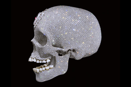 Бриллиантовый череп продали за $100 000 000