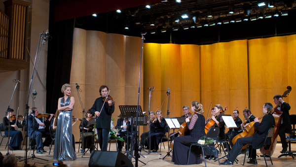 В концерте Дмитрия Когана приняли участие оперная дива Мария Максакова и оркестр «Московская камерата»