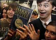 Седьмая книга о Гарри Поттере признана лучшей книгой эпопеи