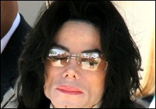 Майкл Джексон заплатит адвокатам еще $175 000