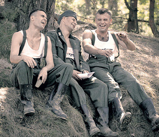 Роли фашистских солдат сыграли немецкие актёры 