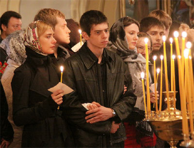 Младший сын Ивана ДЫХОВИЧНОГО Владимир (в центре)