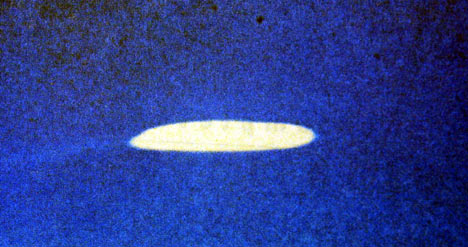 Пассажиры самолета наблюдали над Ла-Маншем два гигантских НЛО