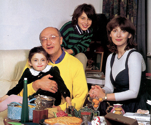 Артист с четвёртой женой Анной ЯМПОЛЬСКОЙ, сыном Мишей и дочкой Зоей десять лет назад