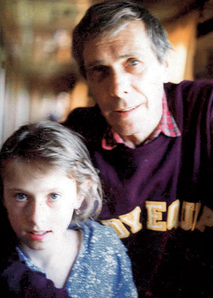 Редкие встречи с отцом были для маленькой Маши праздником (1994 г.) (фото boltneva.ru)