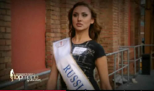 Кадр из телешоу Germanys Next Topmodel: Анна Мезенцева принимает участие в кастинге. 