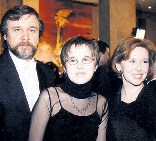Актриса с мужем Андреем ЭШПАЕМ и младшей дочерью Марией