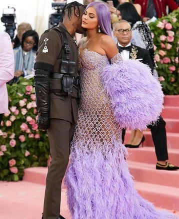 Met Gala 2019 - Самые яркие образы. Леди Гага оказалась многослойной матрешкой