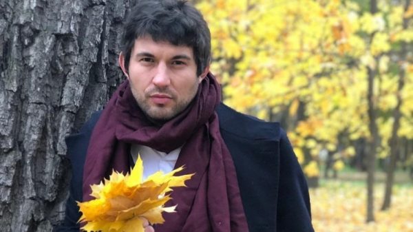 Играли в БДСМ: сын Алибасова объяснил синяки любовницы