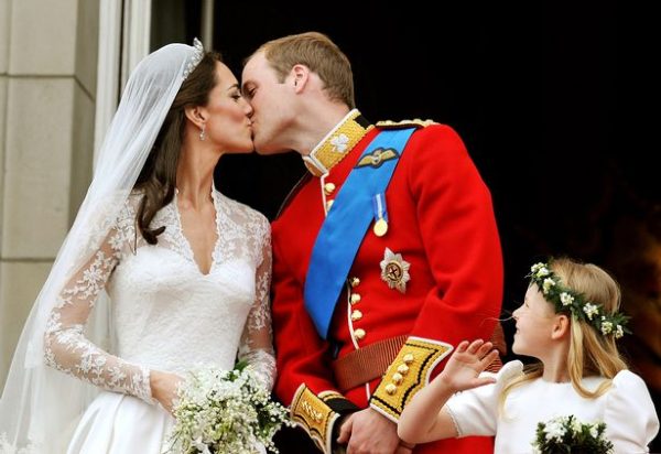 Почему принц Гарри так волновался на свадьбе брата и Кэтрин