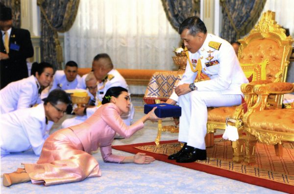 Опальная фаворитка - За что король Тайланда лишил вторую жену всех титулов