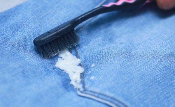 13 способов использования зубной пасты в быту - Убирает даже нежелательные волоски