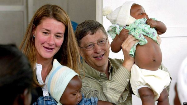 Лекарство Билла Гейтса парализовало полмиллиона человек. Расследование не завершили