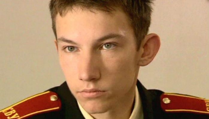 Кирилл Емельянов уходил загул в шестнадцать лет