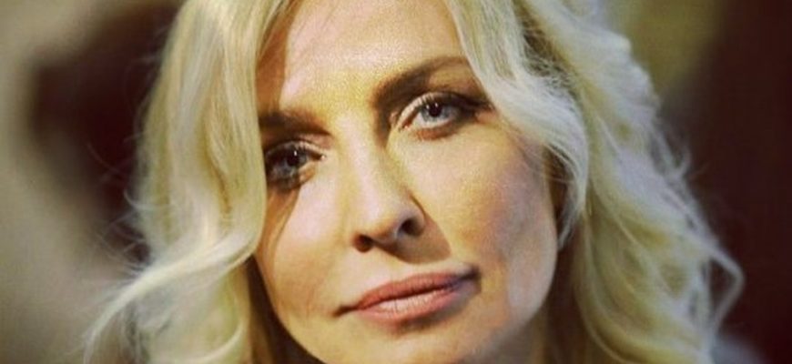Соседи Татьяны Овсиенко подозревают певицу в алкоголизме