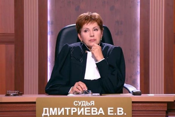 Российская телеведущая получила срок за вымогательство