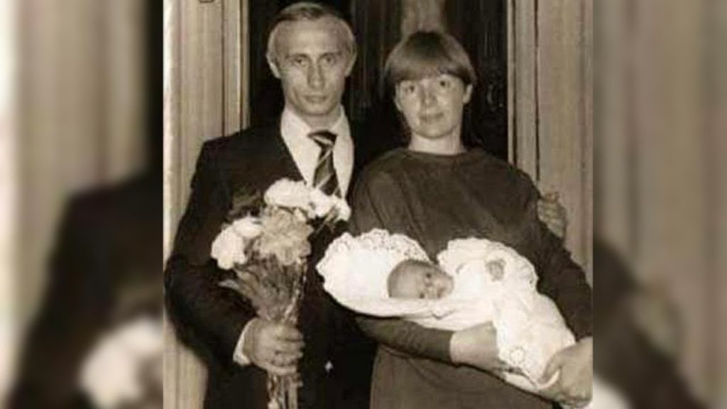 Путин биография личная жизнь дети жена внуки фото