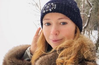 "Все моложе и моложе" - Захарова восхитила поклонников молодостью и красотой