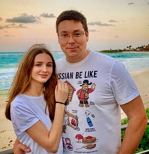 Андрей Чуев заподозрил молодую супругу в проведении ЭКО и измене с лучшим другом