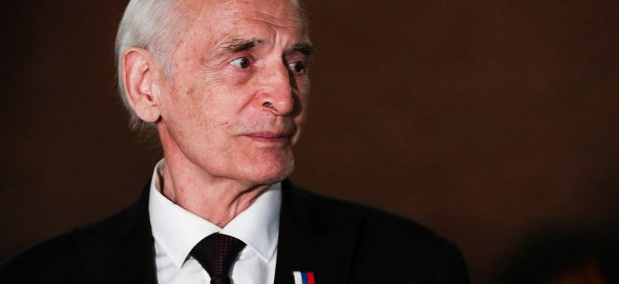 "Все боятся назвать истинную причину" - Близкий друг об уходе из жизни Василия Ланового
