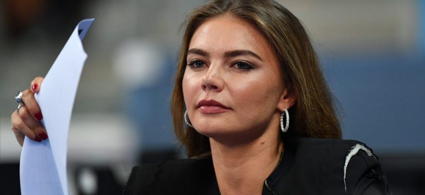 Младшая сестра Алины Кабаевой умерла при родах
