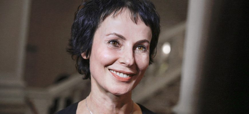 Ирина Апексимова хочет получить звание заслуженной артистки ради увеличения размера пенсии