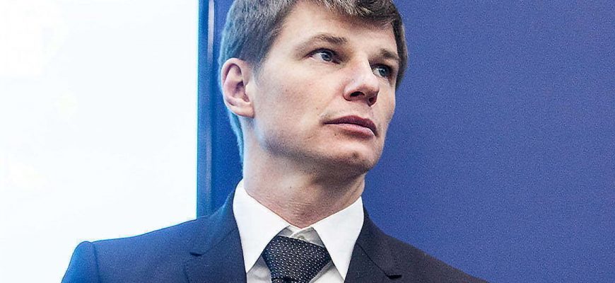 Шикарное имущество, дорогие машины, большие алименты, как живет бывший футболист Андрей Аршавин