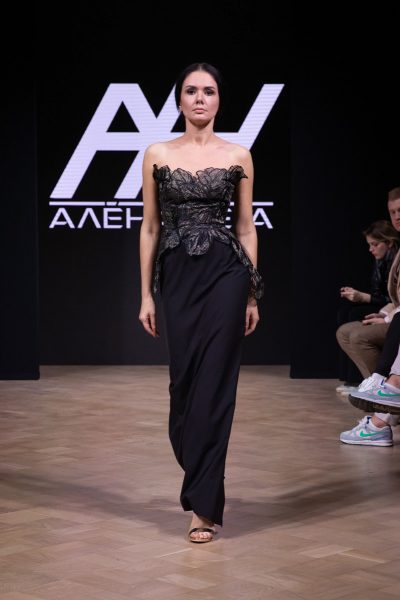 Показ мод Mercedes-Benz Fashion Week Russia