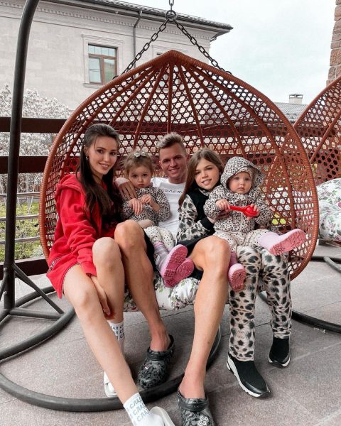 Дмитрий, Анастасия и дети