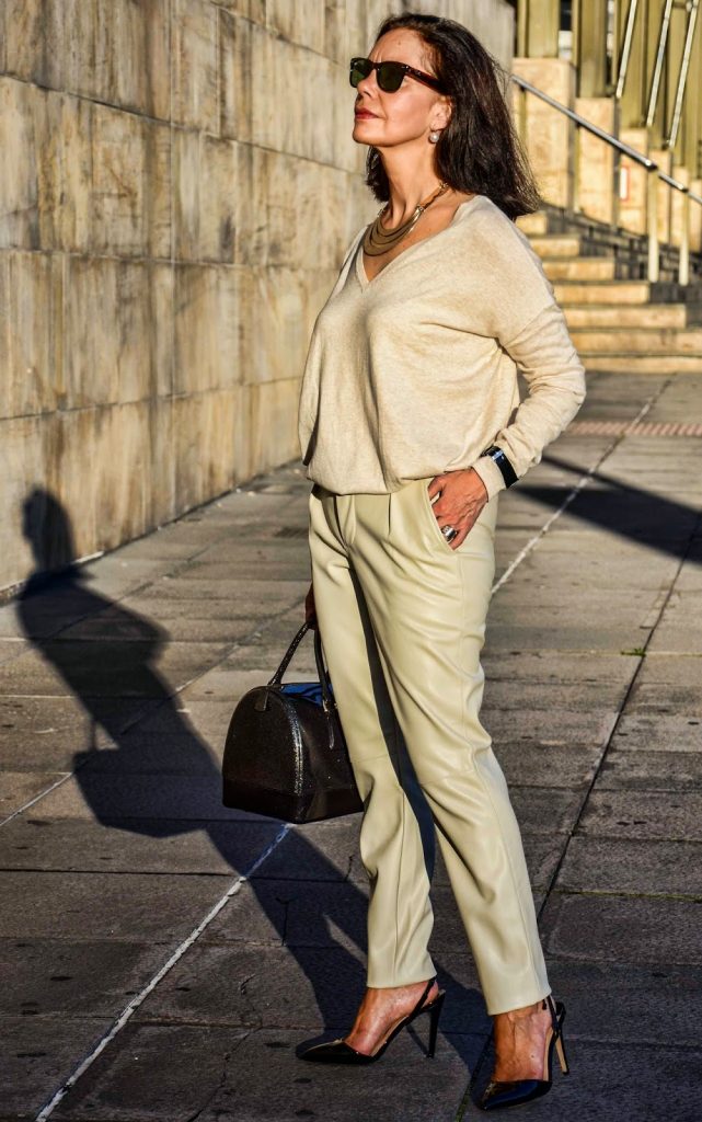 Как одеваться женщине в 45 лет стильно: фото модных образов, тренды 2021-2022 года, советы от Эвелины Хромченко