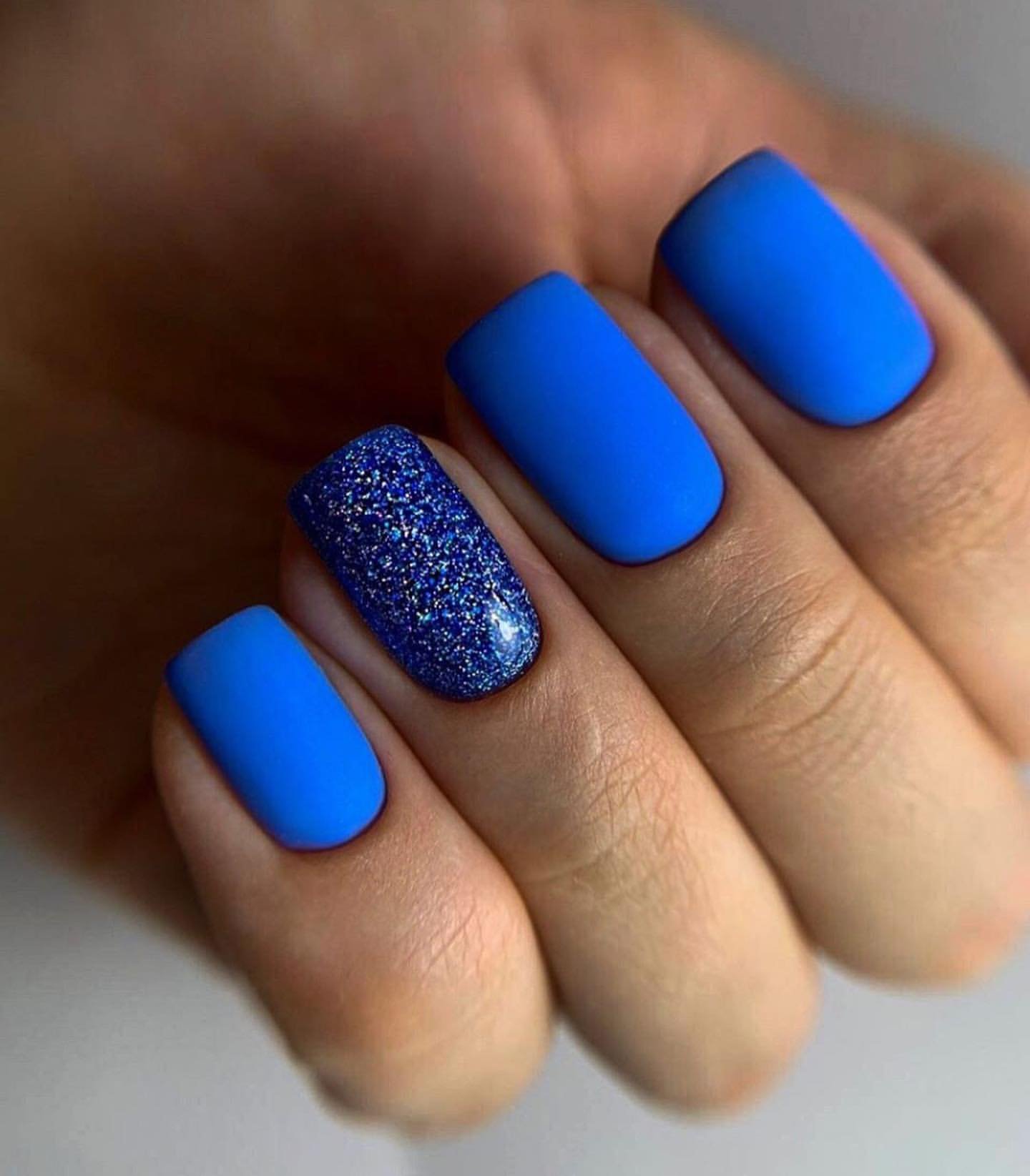 Синие Матовые Ногти Дизайн
