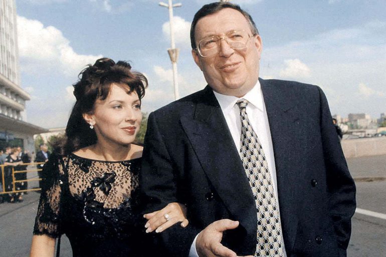 Олигарх лебедев с женой фото