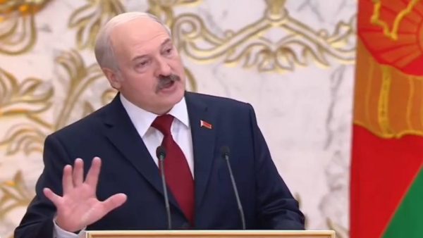 Александр Лукашенко говорит 