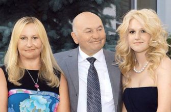 Елена Батурина, Юрий Лужков и их дочь Ольга. Фото tatler.ru