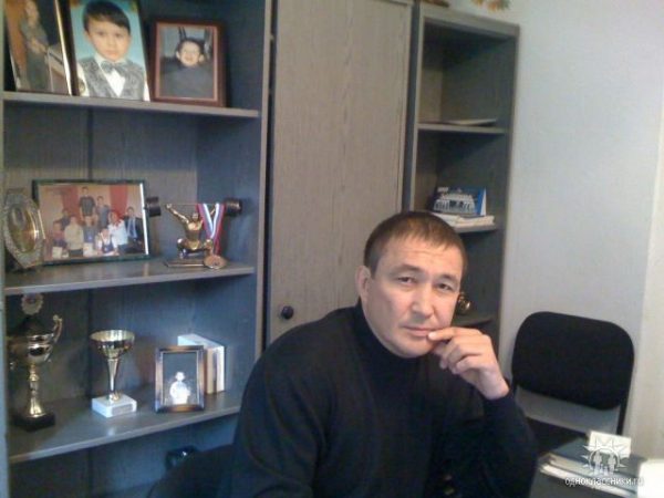 Тагир Валеев — настоящий отец Алишера Моргенштерна: жизнь на несколько семей сразу, подстава компаньона, потеря бизнеса, нищета, пристрастие к спиртному, уход из жизни