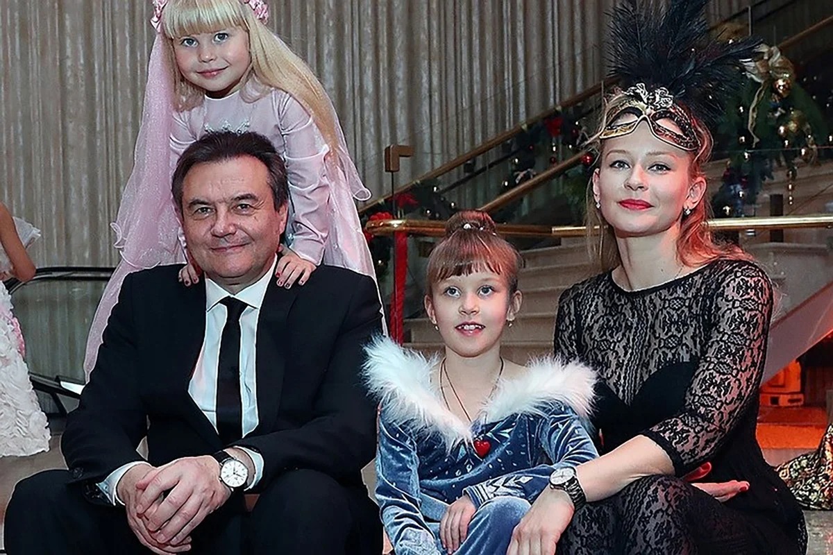 Юлия топольницкая муж и дети фото