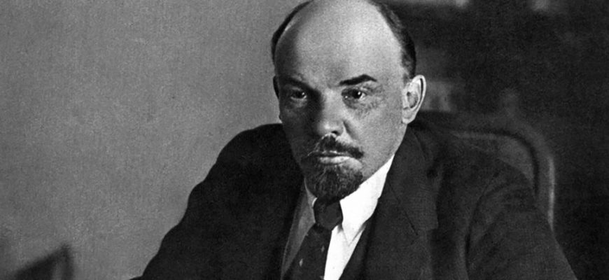 Некрасивая жена и красивая любовница Ленина: история любовного треугольника