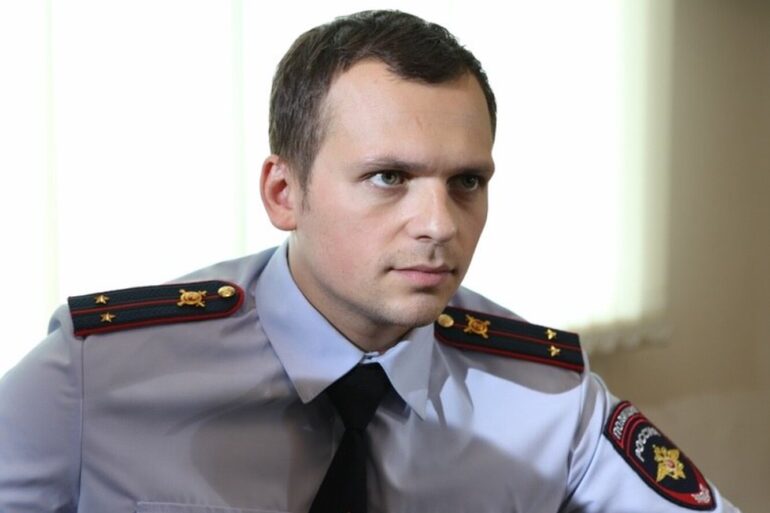 Александр Янин Фото