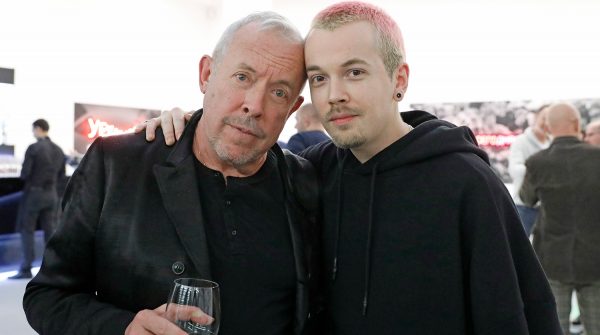 Андрей Макаревич с сыном Иваном, фото:m.gazeta.ru