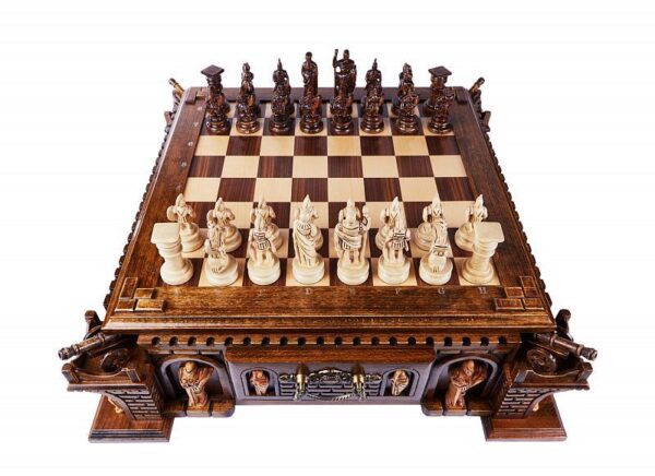 Настольная игра ручной работы – шахматы или нарды