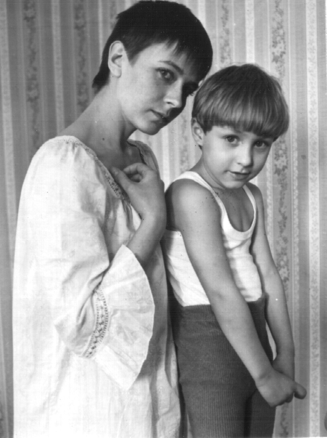 Елена сафонова с сыновьями фото